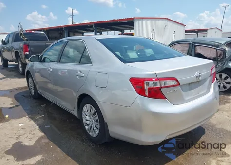2014 Toyota Camry Le z USA, uszkodzony, nr VIN 4T4BF1FK5ER427343